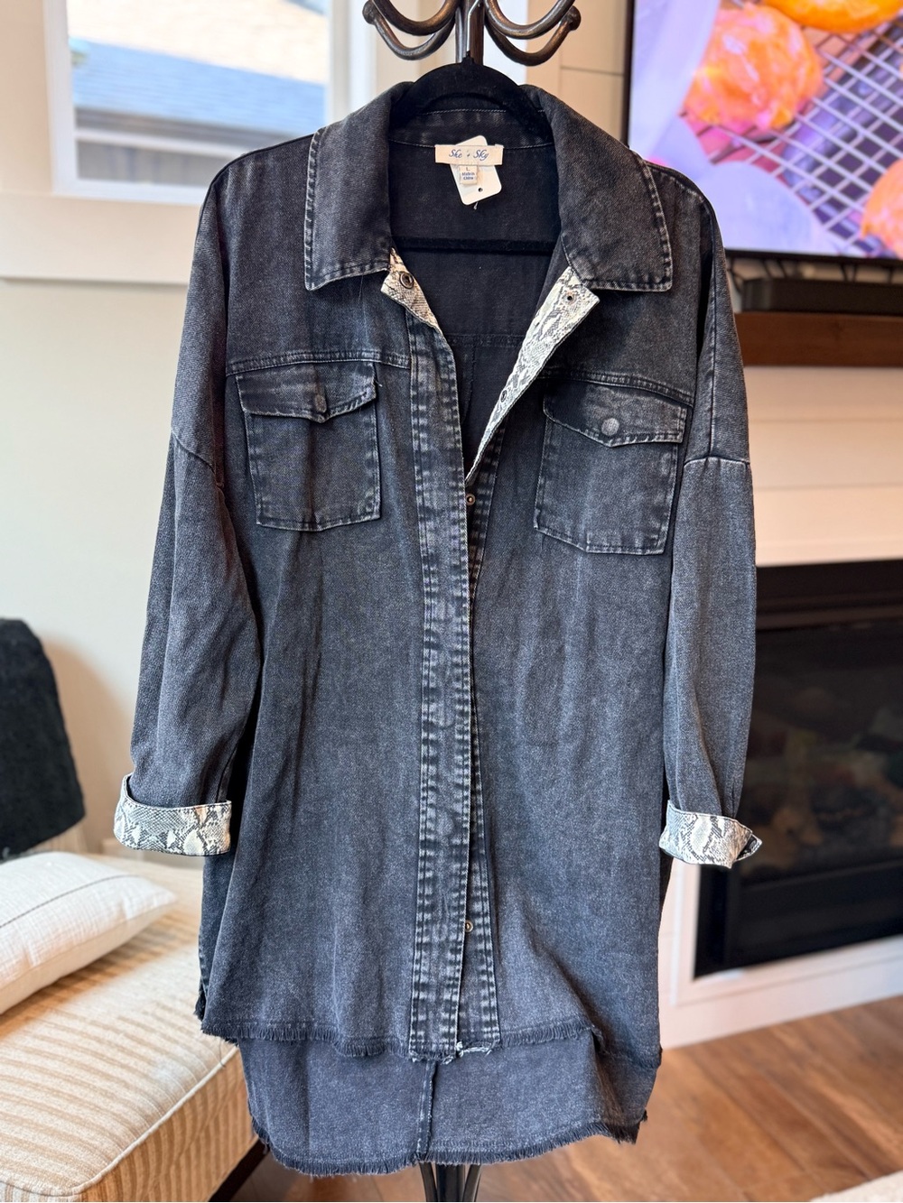 She & Sky Women's Long Washed Black Denim Shacket with Snakeskin Trim